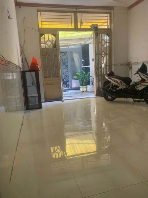 Bán nhà Q.10 hẻm 122/ đường Ngô Gia Tự P.9 giá 3,9 tỷ /30m2 1 lầu sổ hồng