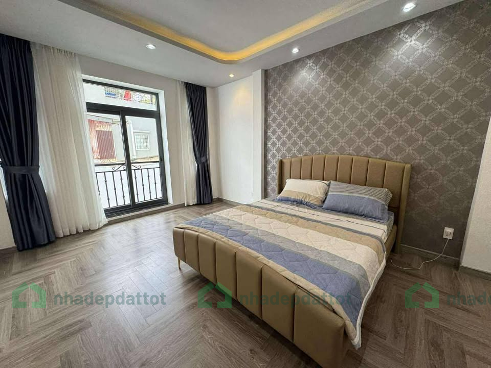Nhà siêu vị trí sát vòng xoay Ngã Bảy, gần đường 3/2, chỉ 50m ra mặt tiền Lê Hồng Phong!