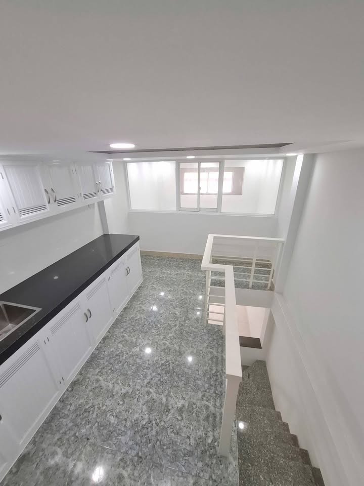 Nhà 6 tầng – Mặt tiền Vĩnh Viễn, Quận 10 – 29m² – 9,6 tỷ