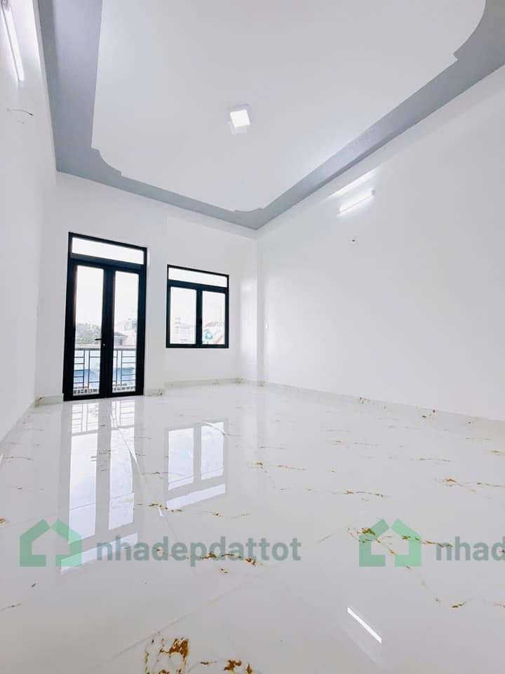 NHÀ 3 TẦNG MỚI – GIÁP GÒ VẤP – Ô TÔ ĐỖ CỬA – SHR HOÀN CÔNG