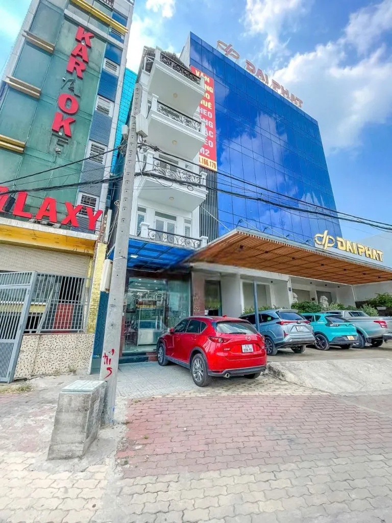 Bán biệt thự phố 6 tầng – mặt tiền hà huy giáp, quận 12