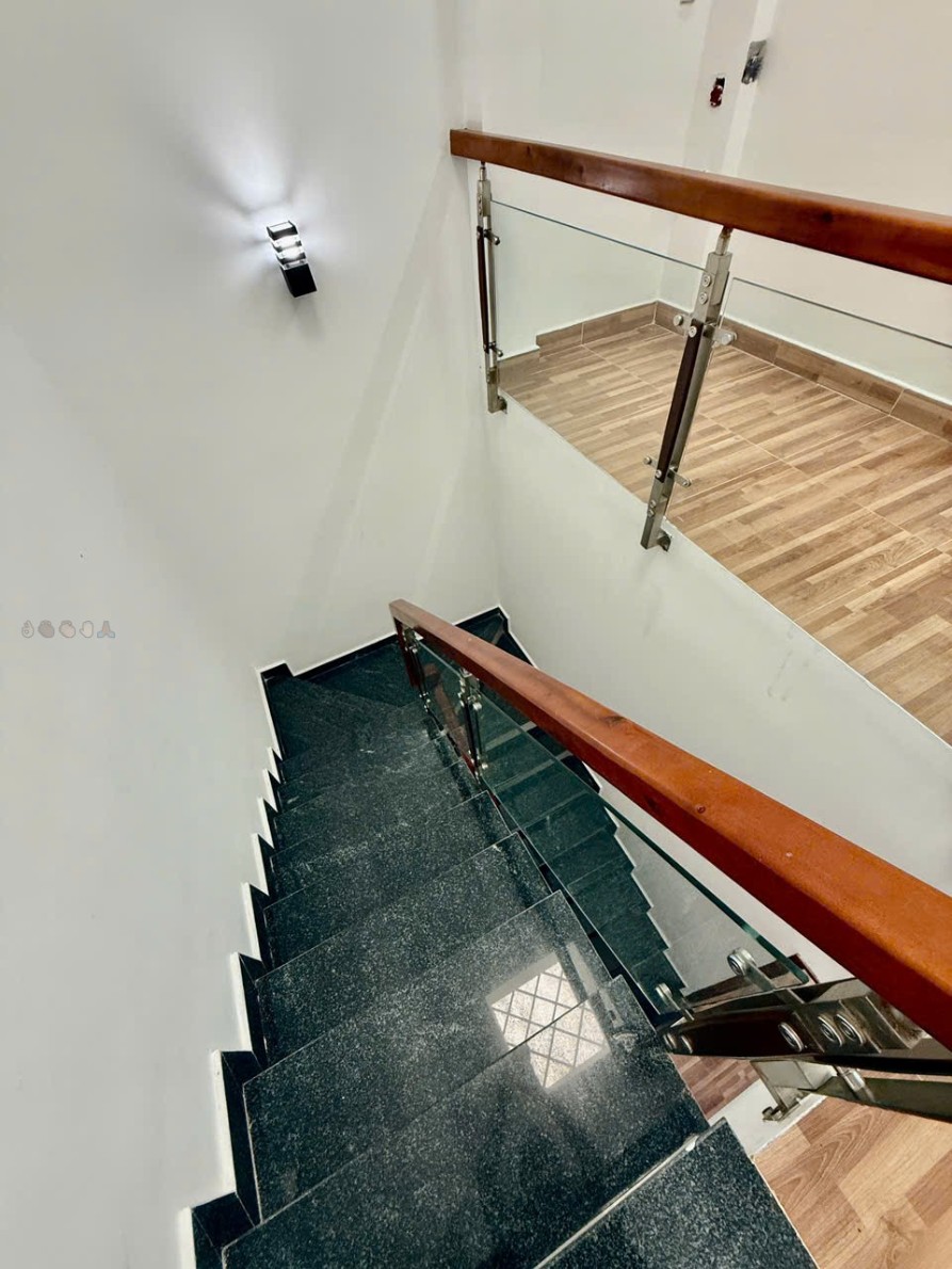 NHÀ PHỐ 4 TẦNG - KHU PHÂN LÔ VIP - HIỆP THÀNH - GIÁ RẺ CHỈ 5.97 tỷ