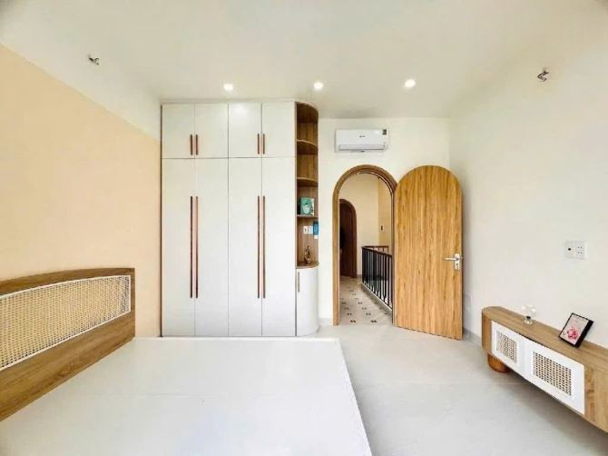 BÁN NHÀ TRƯƠNG THỊ HOA,3 TẦNG, 50M2, GIÁ 5 TỶ