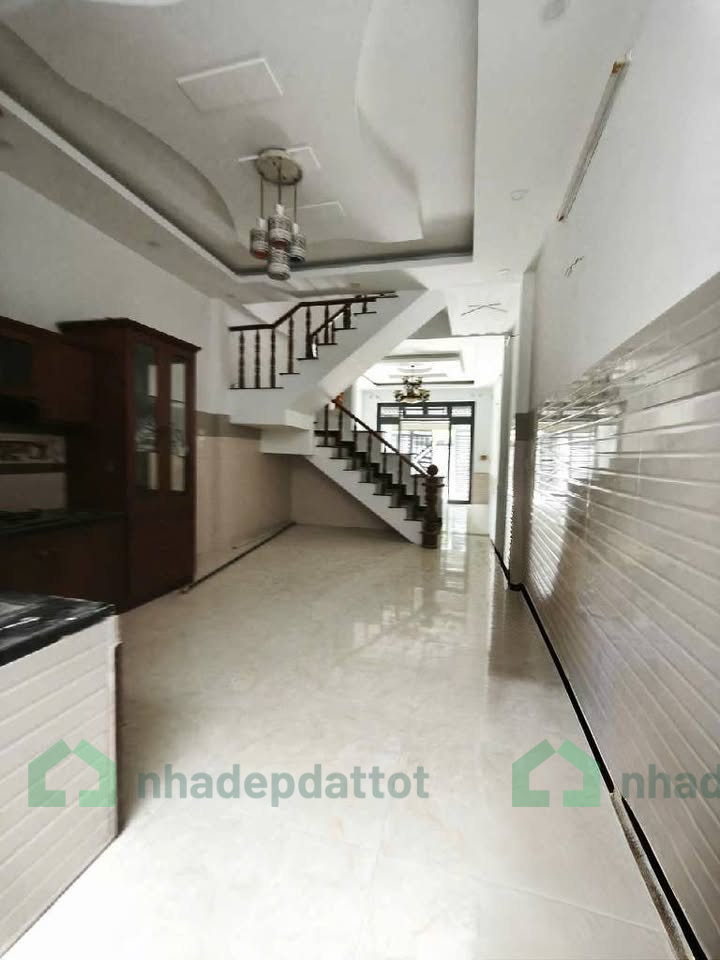 Nhà 1 trệt 2 tầng - 72m2 - nhỉnh 7 tỷ - tặng thêm gara ô tô + sân vườn 65m² -  KDC Thới An, Q12