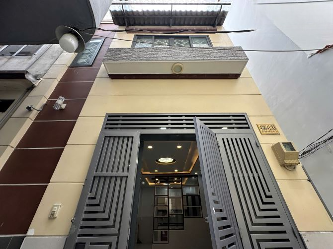 Nhà Căn Góc 2MT Hẻm CMT8 – P.11, Q.3 – 6,75 Tỷ TL