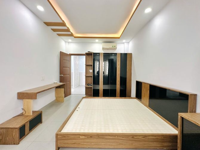Nhà Căn Góc 2MT Hẻm CMT8 – P.11, Q.3 – 6,75 Tỷ TL
