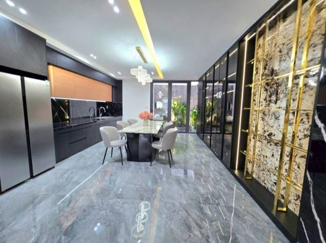 CHỦ NGỘP BÁN GẤP NHÀ TRẦN QUỐC TOẢN, QUẬN 3. GIÁ 4TỶ690/71,5M2. ĐANG CHO THUÊ 36 TRIỆU/TH