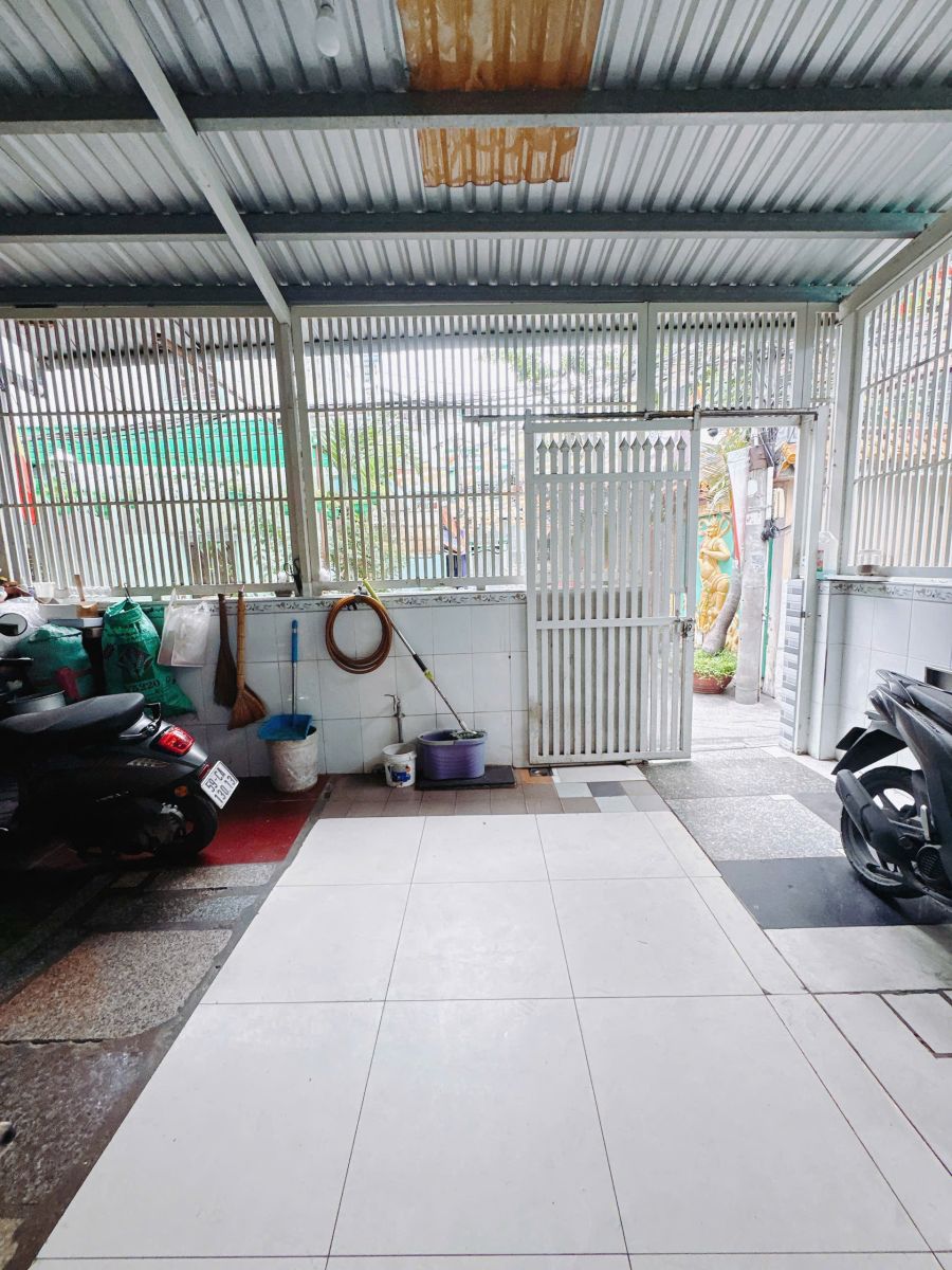 Bán nhà đẹp ở Tôn Thất Thuyết, P15, Q4 - nhà rộng 66,4m2 - Giá 4 tỷ 8 có thương lượng