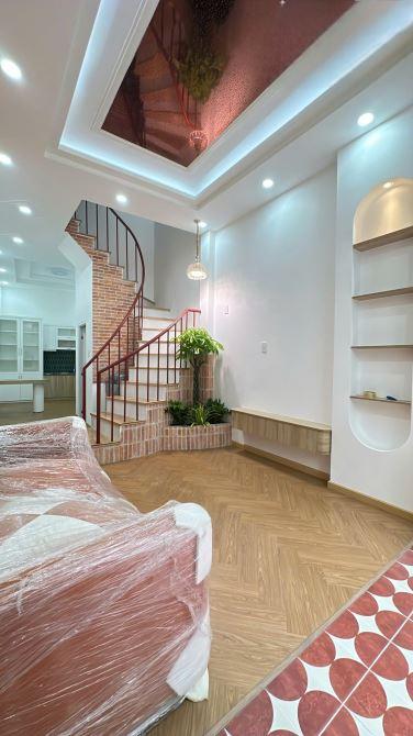 Ngay trung tâm Quận 4 - 50m ra hẻm xe hơi - 4x13m - 5PN - nhà mới full nội thất - Giá 6,5