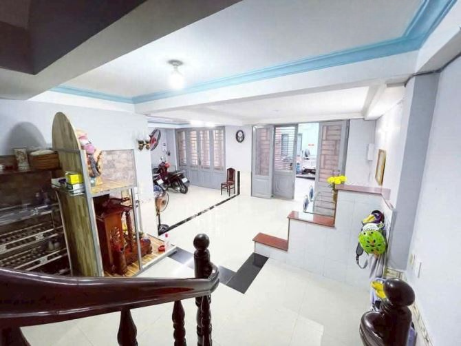MẶT TIỀN ĐƯỜNG SỐ Q.4 DTSD 280m2 XE HƠI TRONG NHÀ NHỈNH 15TỶ