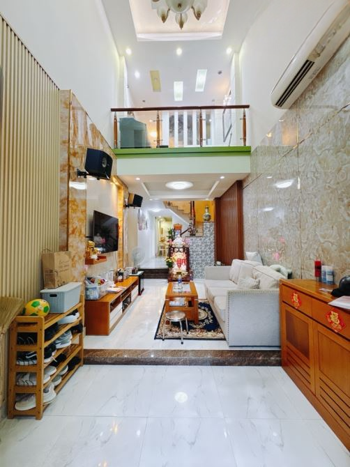 Bán nhà siêu đẹp Tôn Đản Q.4 DTSD 150m2 nhỉnh 6T
