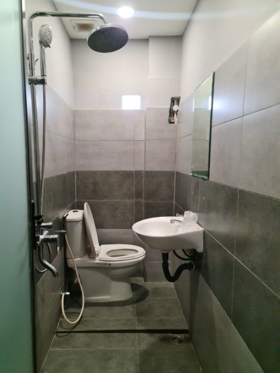Bán nhà mặt tiền đường Phạm Thế Hiển quận 8 - 108,9m2 - giá 10,7 TL