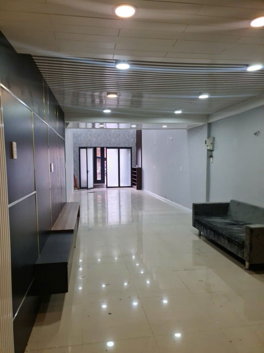 Bán nhà mặt tiền đường Phạm Thế Hiển quận 8 - 108,9m2 - giá 10,7 TL