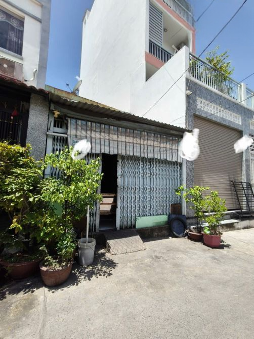 Bán gấp nhà Quận 8 – Hẻm thông, gần Hưng Phú, DT 4x8.5m, chỉ 3.5 Tỷ thương lượng mạnh
