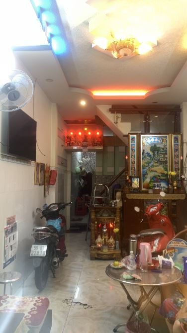 Bán Nhà 3 Tầng, KDC Đồng Bộ Quận 8, DT: 3,4*16, 4PN, SHR, Không Quy Hoạch, Giá 4,1 Tỷ.