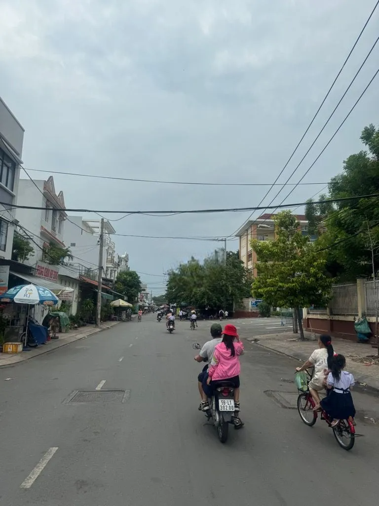 Bán nhà đường mai hắc đế phường 15 q8 5x30m trệt 2 lầu st giá 11 tỷ