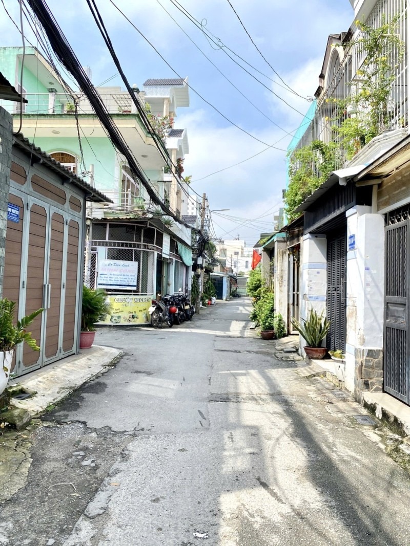 Bán nhà Hoàng Bất Đạt phường 15 Tân Bình
