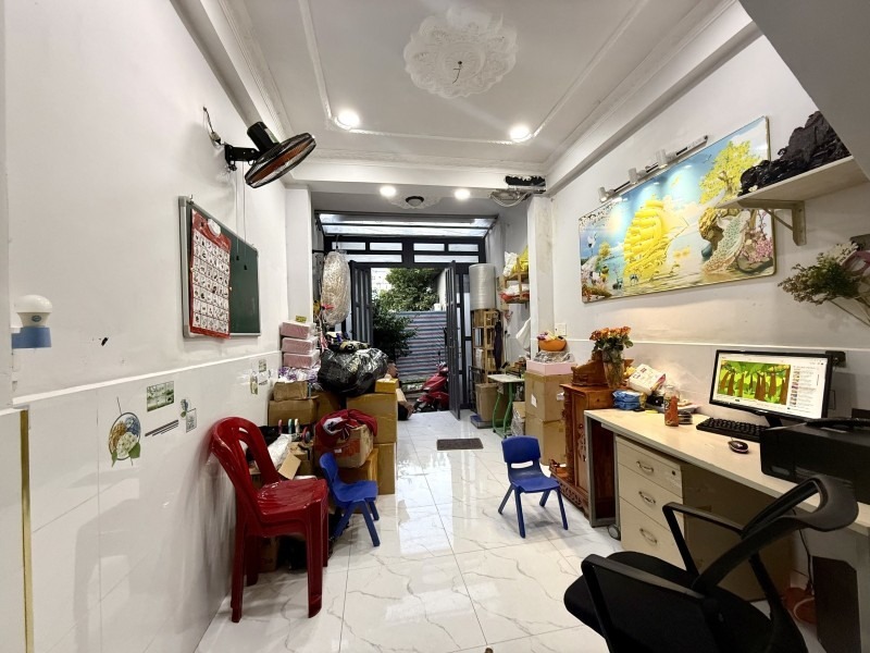 Bán nhà Hoàng Bất Đạt phường 15 Tân Bình