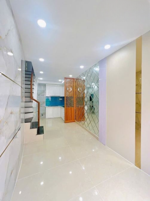Mặt tiền Nguyễn Cảnh Tuân, Tân Phú, 3 tầng DTSD 31m2 sổ nở hậu hoàn công đủ, nhỉnh 3 tỷ
