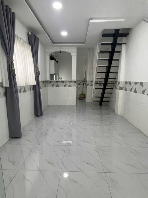 BÁN NHÀ LÔ GÓC – 2 MẶT TIỀN – NGAY TÂN KỲ TÂN QUÝ, OTO ĐẬU CỬA