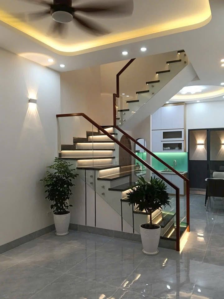 Nhà mới xây 1 trệt 2 lầu, sát Khu Đô Thị Đông Tăng Long – Quận 9