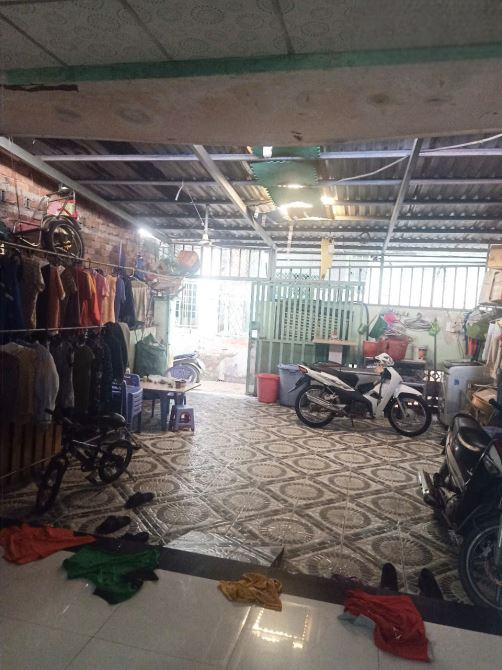Bán nhà Long Phước, Thủ Đức, 106m, ngang 5,6m, ba gác, giá chỉ 2,45 tỷ.