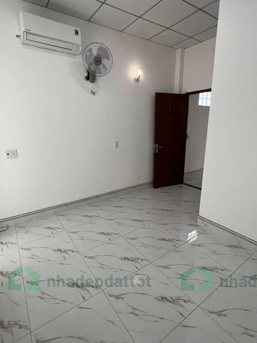 Nhà mặt tiền đường 8, Phường Long Phước - 57m2 - 3,85 tỷ
