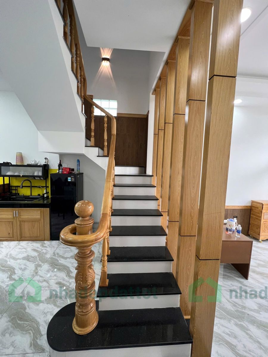 Nhà mặt tiền đường 8, Phường Long Phước - 57m2 - 3,85 tỷ