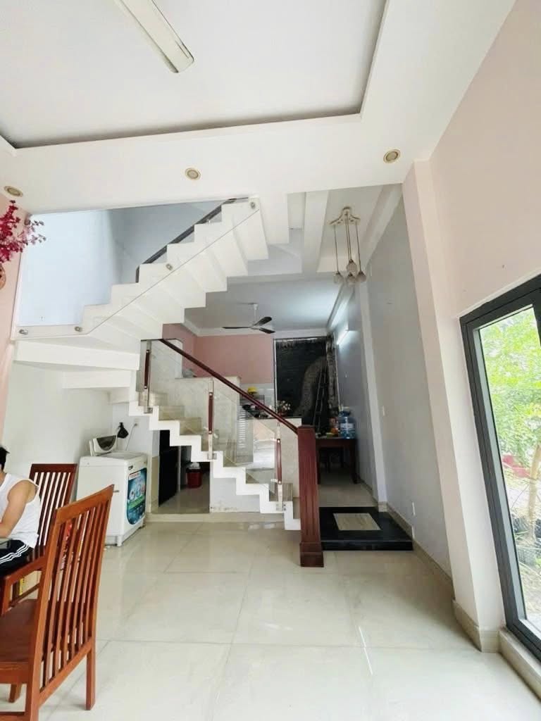 Nhà 3 lầu 52.9m² – 4.95 tỷ – Vị trí đẹp Gò Cát Phú Hữu Q9
