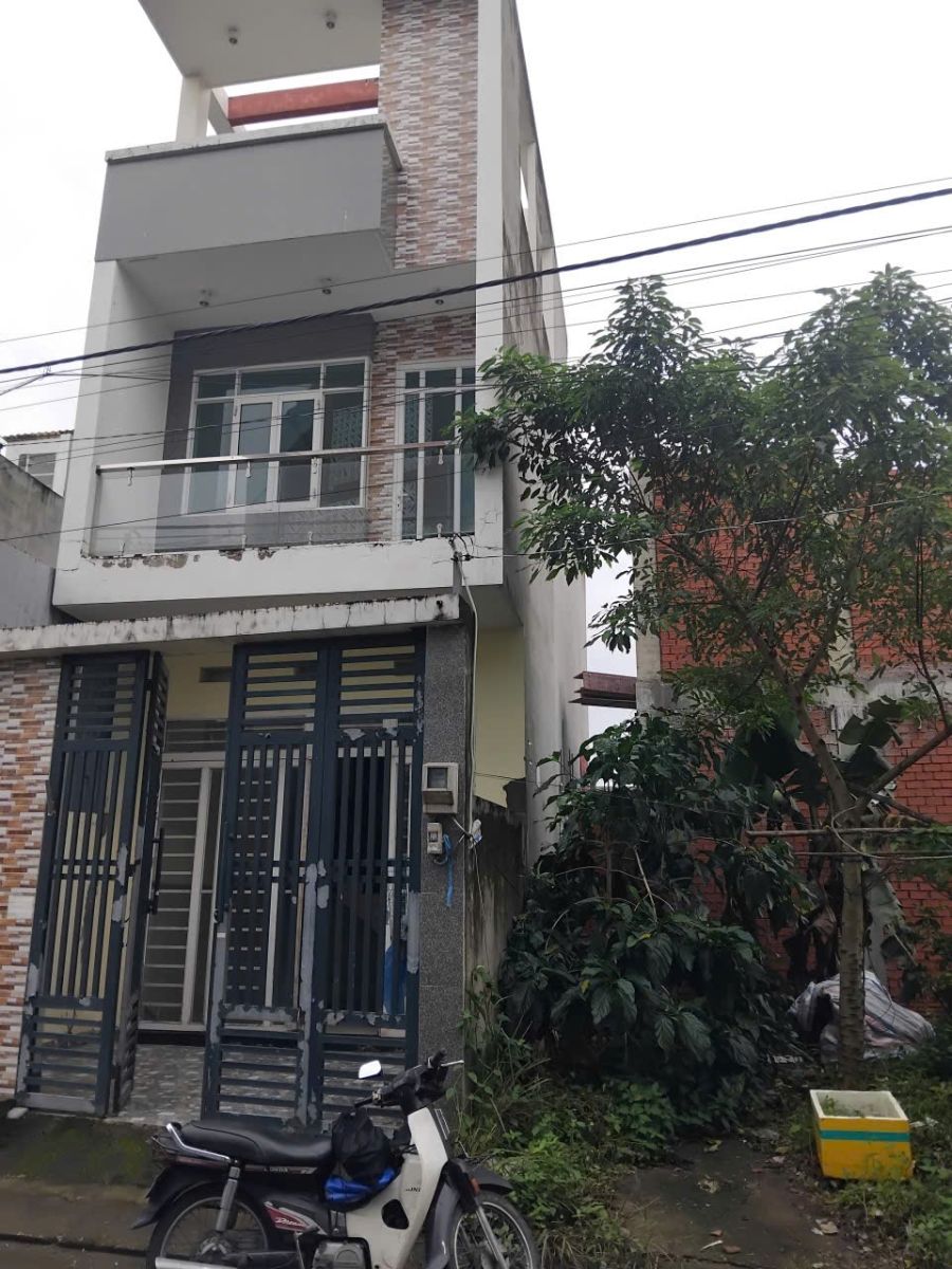 Cơ hội đầu tư: Nhà diện tích sàn 104m² Quận 9 - TP. HCM, chỉ 4 tỷ 6