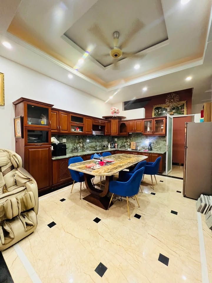 Nhà mái Thái hxh Lê Văn Việt – Phường Tăng Nhơn Phú A – 155m² – Giá 14,5 tỷ
