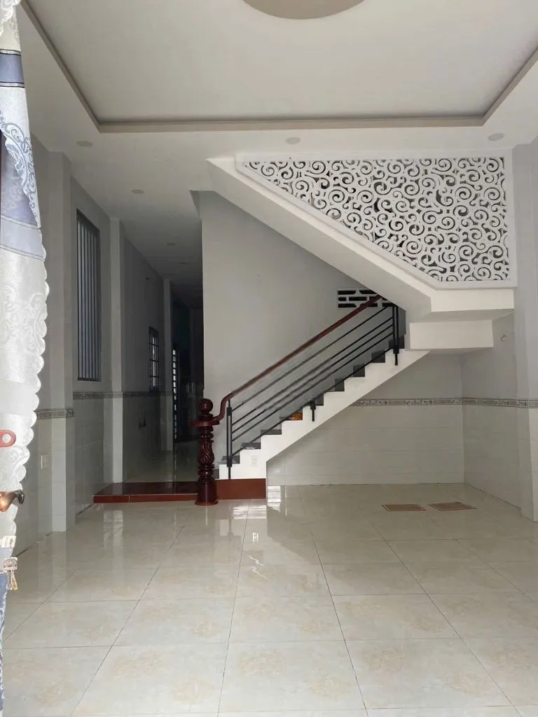 Nhà mặt tiền đường 85 hiệp phú dt 117m, 3 tầng khu vip