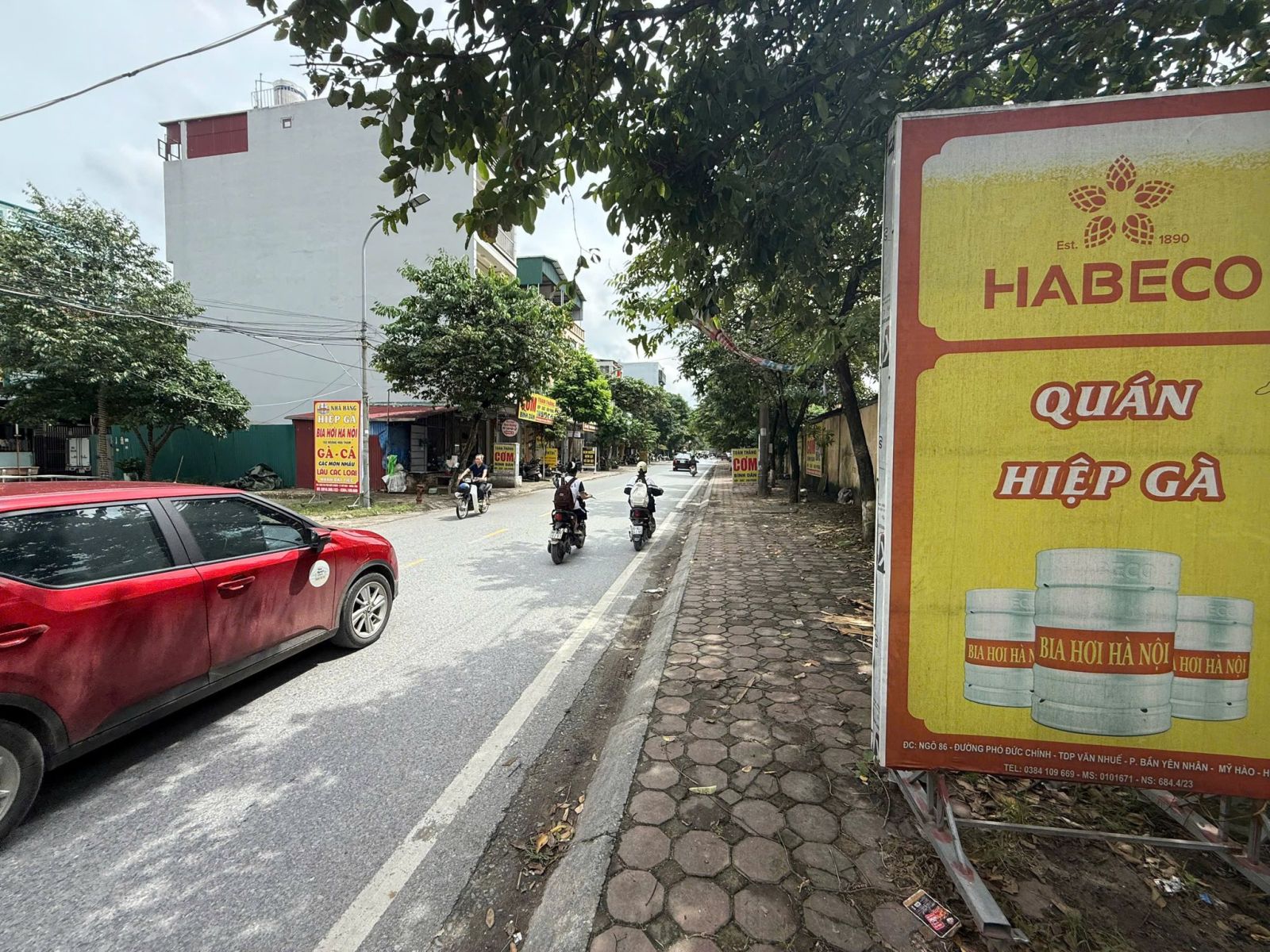 BÁN MẶT ĐƯỜNG PHỐ PHÓ ĐỨC CHÍNH - TX MỸ HÀO - 135M² (MT 9,2M) - NHÀ 3 TẦNG CHO THUÊ ỔN ĐỊNH - GIÁ CHỈ HƠN 1X TỶ