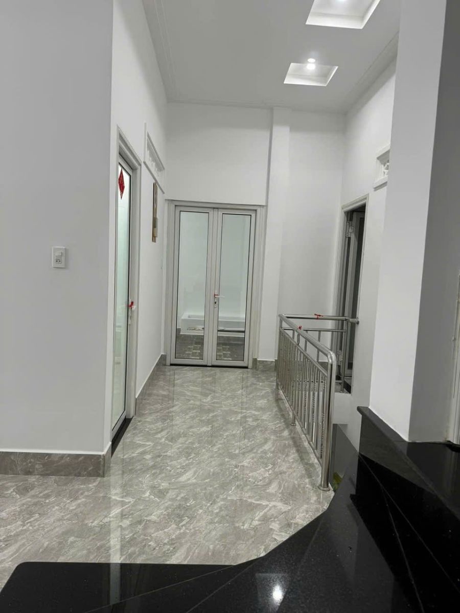 🏢 CHÍNH CHỦ BÁN NHÀ MẶT TIỀN TRUNG TÂM TP BẢO LỘC – GIÁ TỐT CHỐT NHANH 01/2026 (DL)