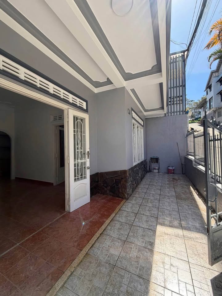🏡 CẦN BÁN NHÀ 2 MẶT TIỀN – TRUNG TÂM TP. ĐÀ LẠT. GIÁ TỐT, NHÀ ĐẸP