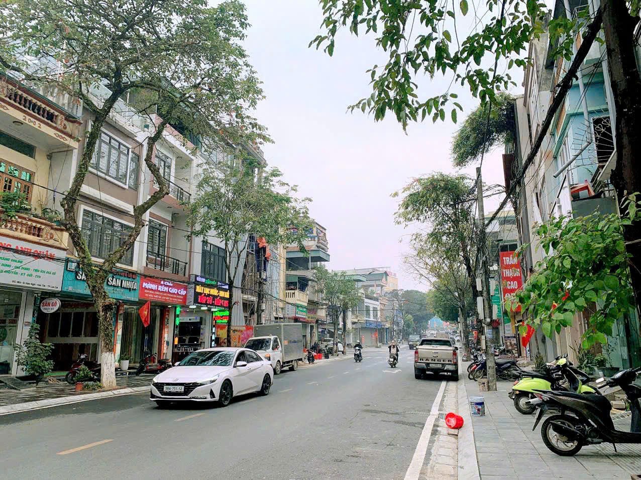 🏠 BÁN NHÀ 2 TẦNG + 1 TUM – ĐƯỜNG HÀM NGHI, KIM TÂN, LÀO CAI