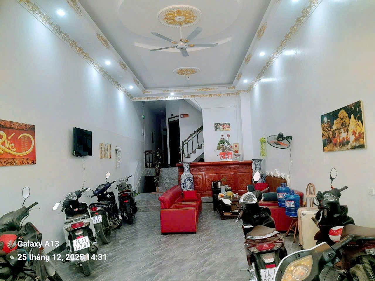🏠 BÁN NHÀ MẶT TIỀN ĐƯỜNG NGUYỄN HUỆ – TRUNG TÂM TP LÀO CAI – GẦN CỬA KHẨU QUỐC TẾ