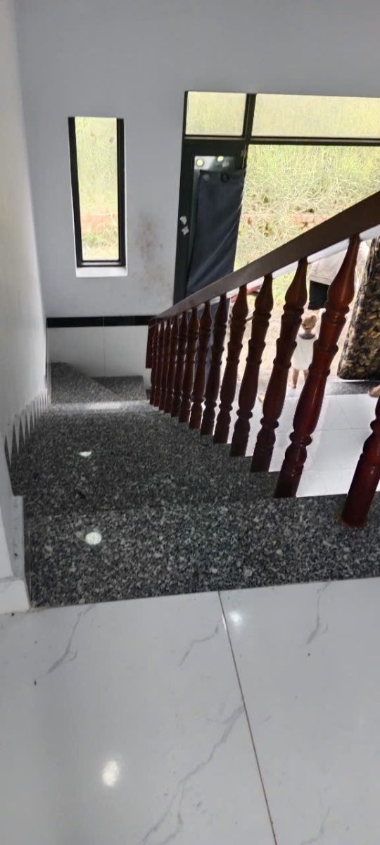 Bán Nhà 2 Tầng Mới Xây – 36m² (4x9m) – Giá Chỉ 300 Triệu – Đức Lập Hạ, Đức Hòa, Long An