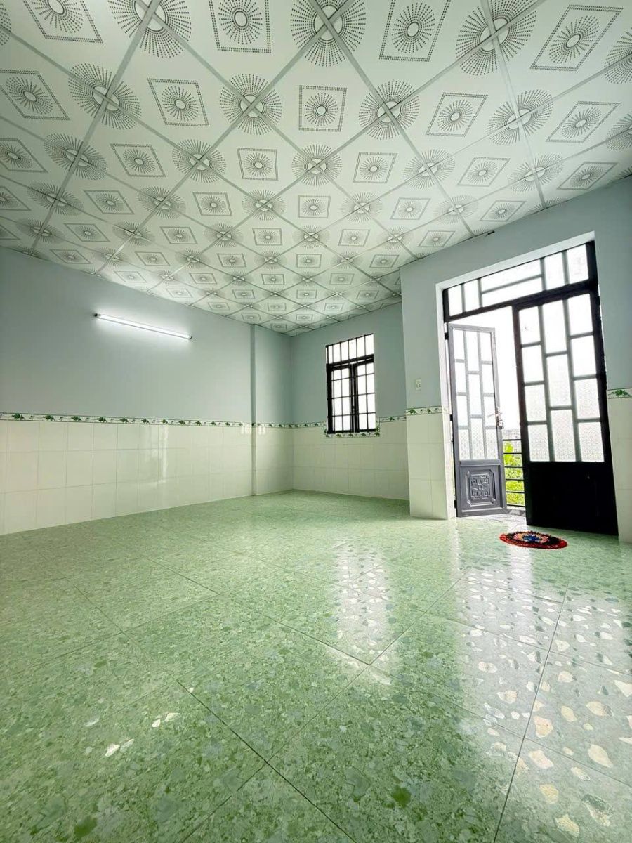 Bán nhà 1 trệt 1 lầu, đường rộng, pháp lý chuẩn - Nhà Đẹp Đất Tốt