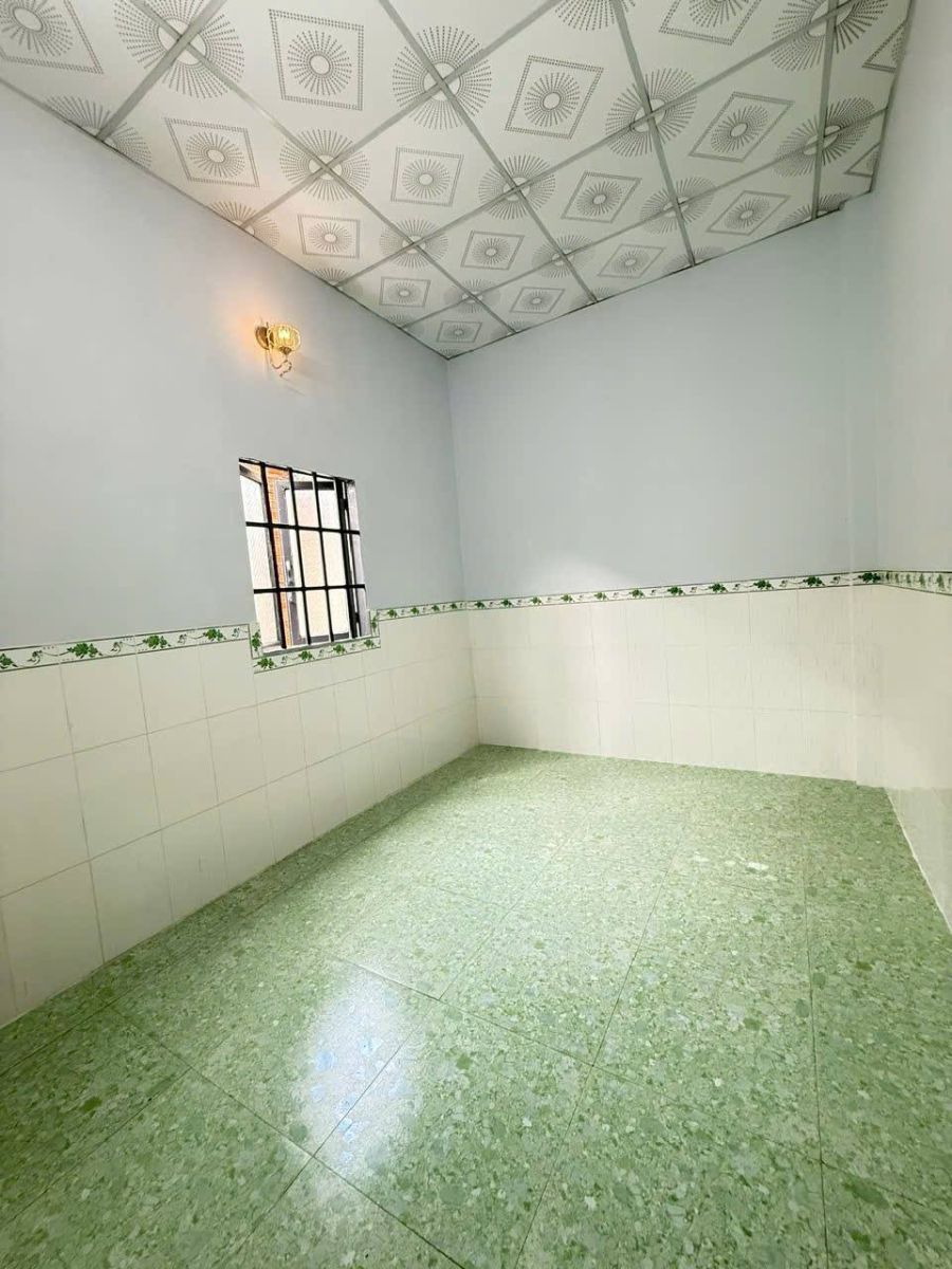 Bán nhà 1 trệt 1 lầu, đường rộng, pháp lý chuẩn - Nhà Đẹp Đất Tốt