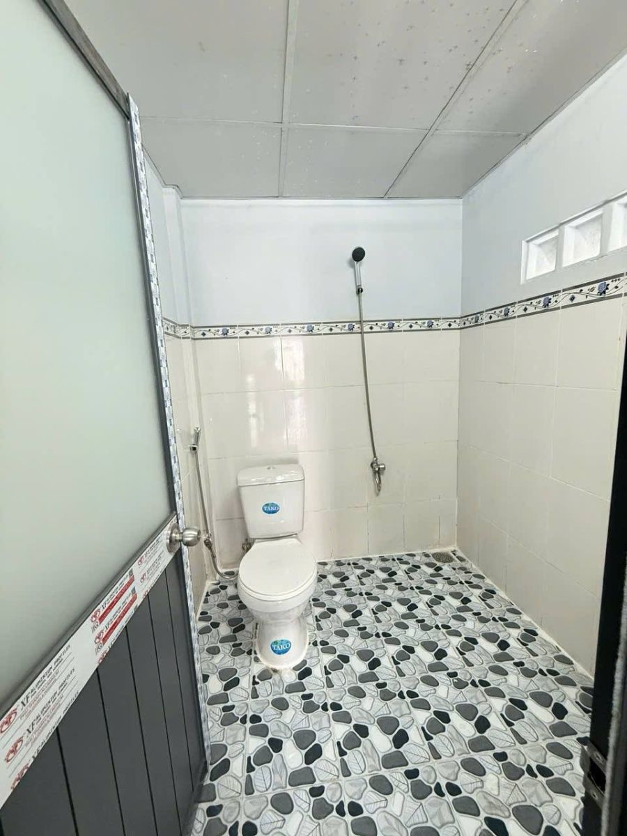 Bán nhà 1 trệt 1 lầu, đường rộng, pháp lý chuẩn - Nhà Đẹp Đất Tốt