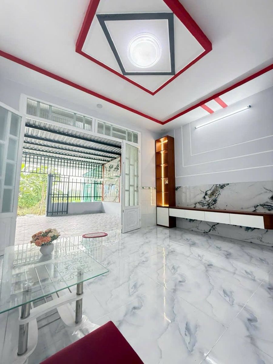 Bán nhà 1 trệt 1 lầu, đường rộng, pháp lý chuẩn - Nhà Đẹp Đất Tốt
