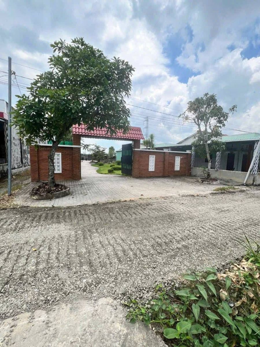 🌿 BÁN 1.000m² ĐẤT NHÀ VƯỜN – CÓ 120m² THỔ CƯ – LẠC TẤN, TÂN TRỤ, LONG AN
