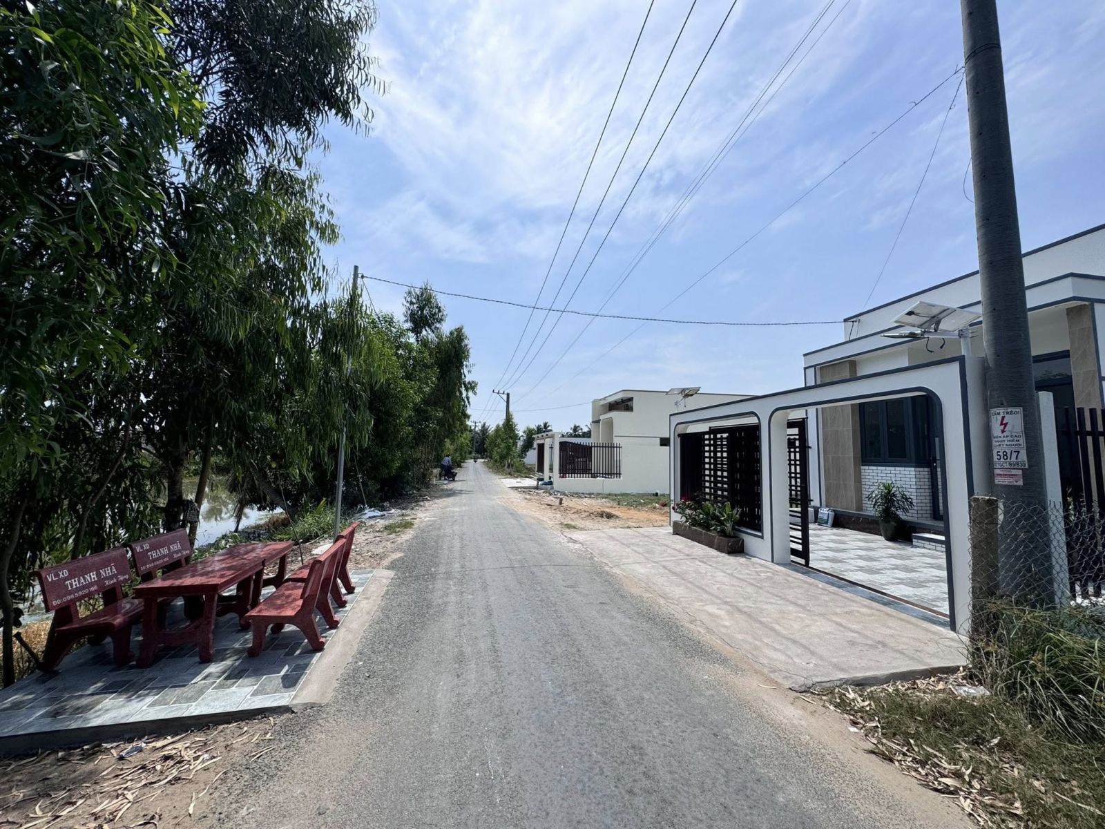 🏡 NHÀ CẤP 4 ĐƯỜNG NHỰA – VIEW KÊNH MÁT MẺ – XÃ VĨNH BÌNH, ĐỒNG THÁP