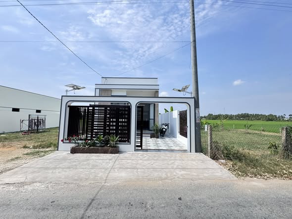 🏡 NHÀ CẤP 4 ĐƯỜNG NHỰA – VIEW KÊNH MÁT MẺ – XÃ VĨNH BÌNH, ĐỒNG THÁP