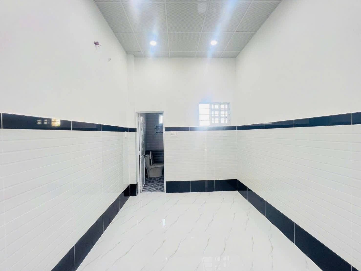🏡 BÁN NHÀ MỚI 100% GẦN BỆNH VIỆN GÒ CÔNG – HẺM XE 7 CHỖ