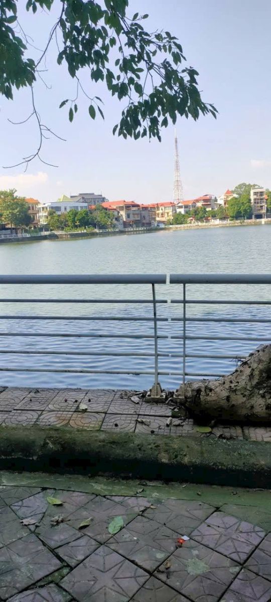 Bán nhà 2 tầng trục chính đường Lý Tự Trọng – phường Đống Đa - 3 tỷ x - 90m2