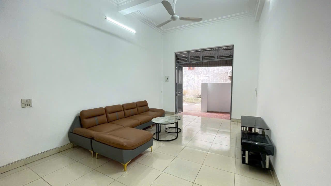 BÁN NHÀ 2 TẦNG – THÔN CHÁM, ĐỊNH TRUNG, VĨNH YÊN – 79,9M² – GIÁ 2 TỶ XX