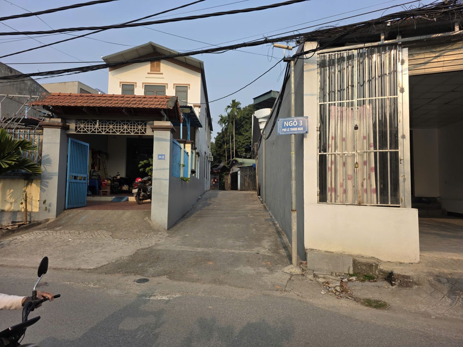 BÁN NHÀ CẤP 4 KHU HC 15 - LIÊN BẢO, TRUNG TÂM VĨNH YÊN, 2 MẶT TIỀN