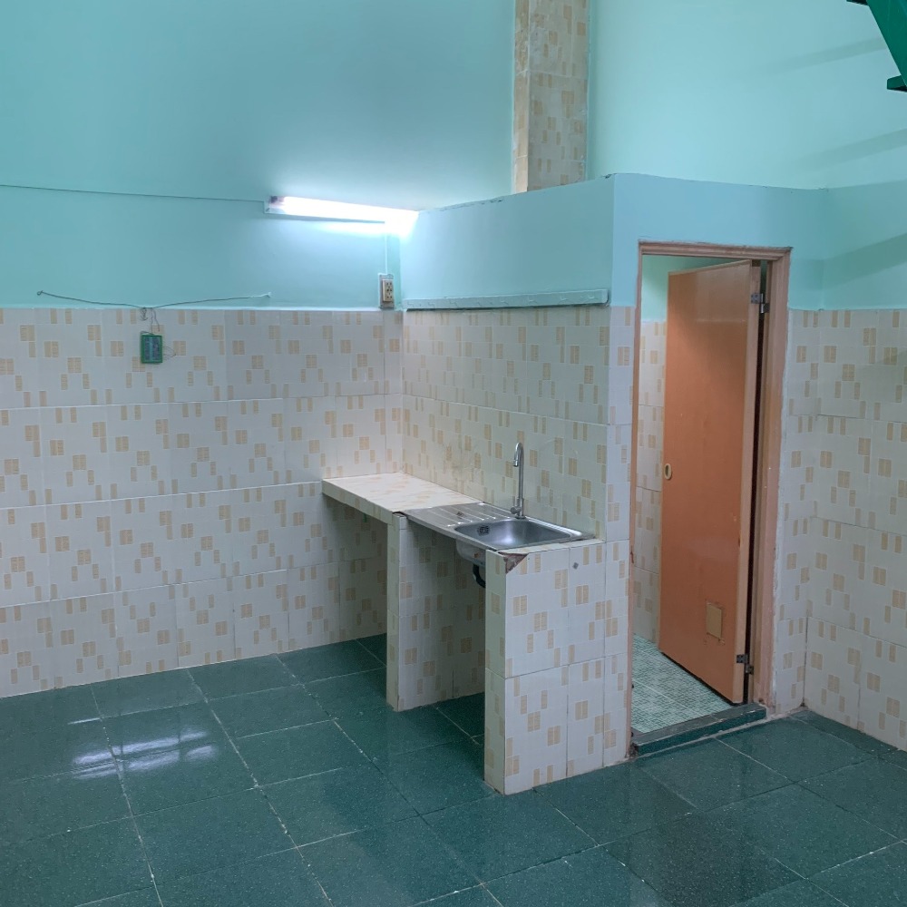 Nhà trọ 1 trệt 1 lầu 32m2 tại quận 8 gần chợ và trường học